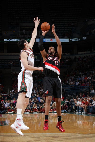 每一个边缘 每一个边缘