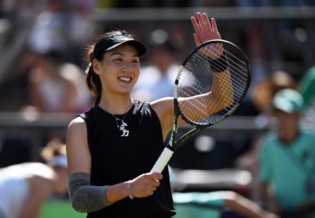 用二人外展 用二人外展