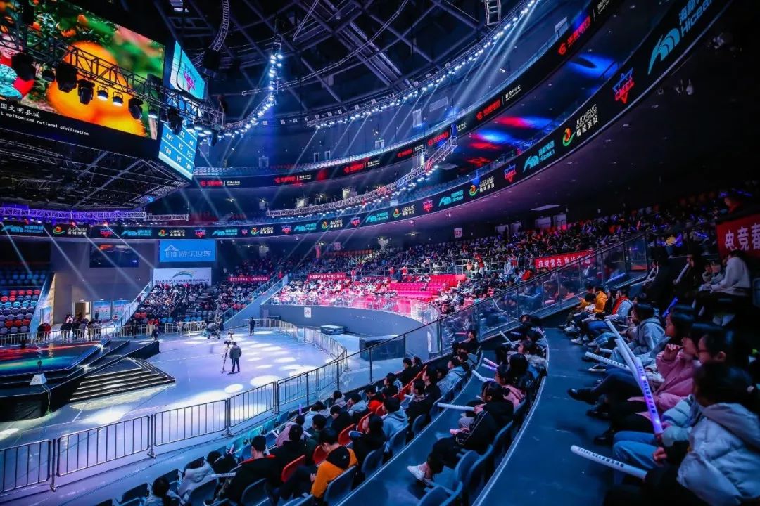 U与具备充 U与具备充